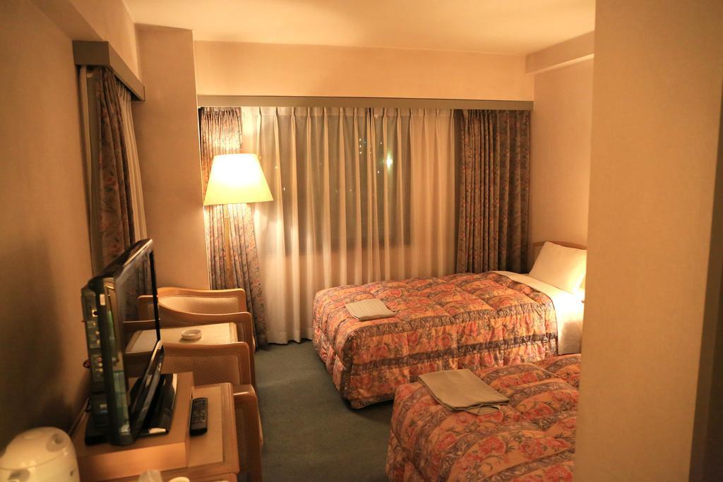 Hotel Palace Inn Toyota Toyota  Ngoại thất bức ảnh